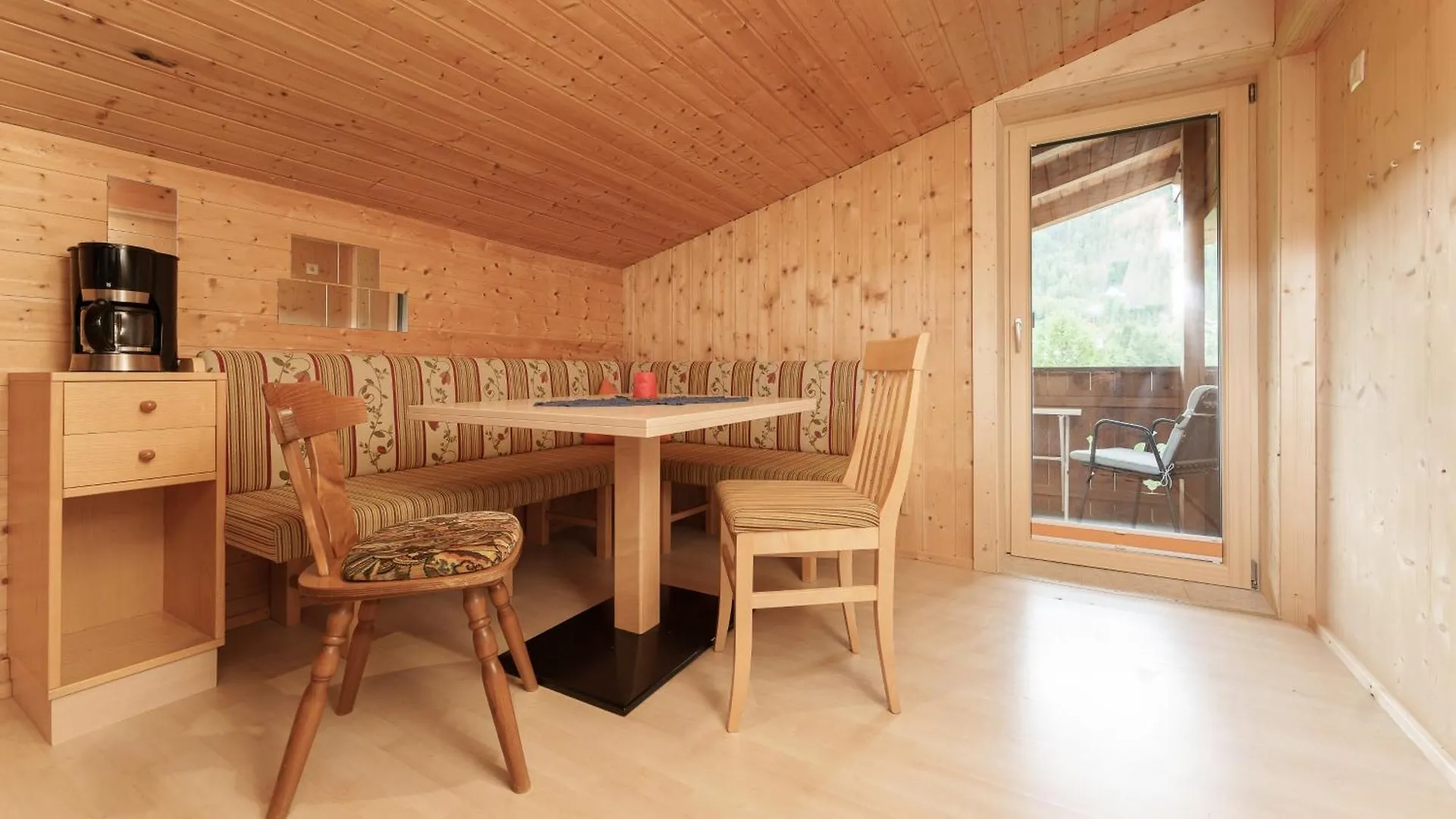 Gaestehaus Scheiber Solden Homestay